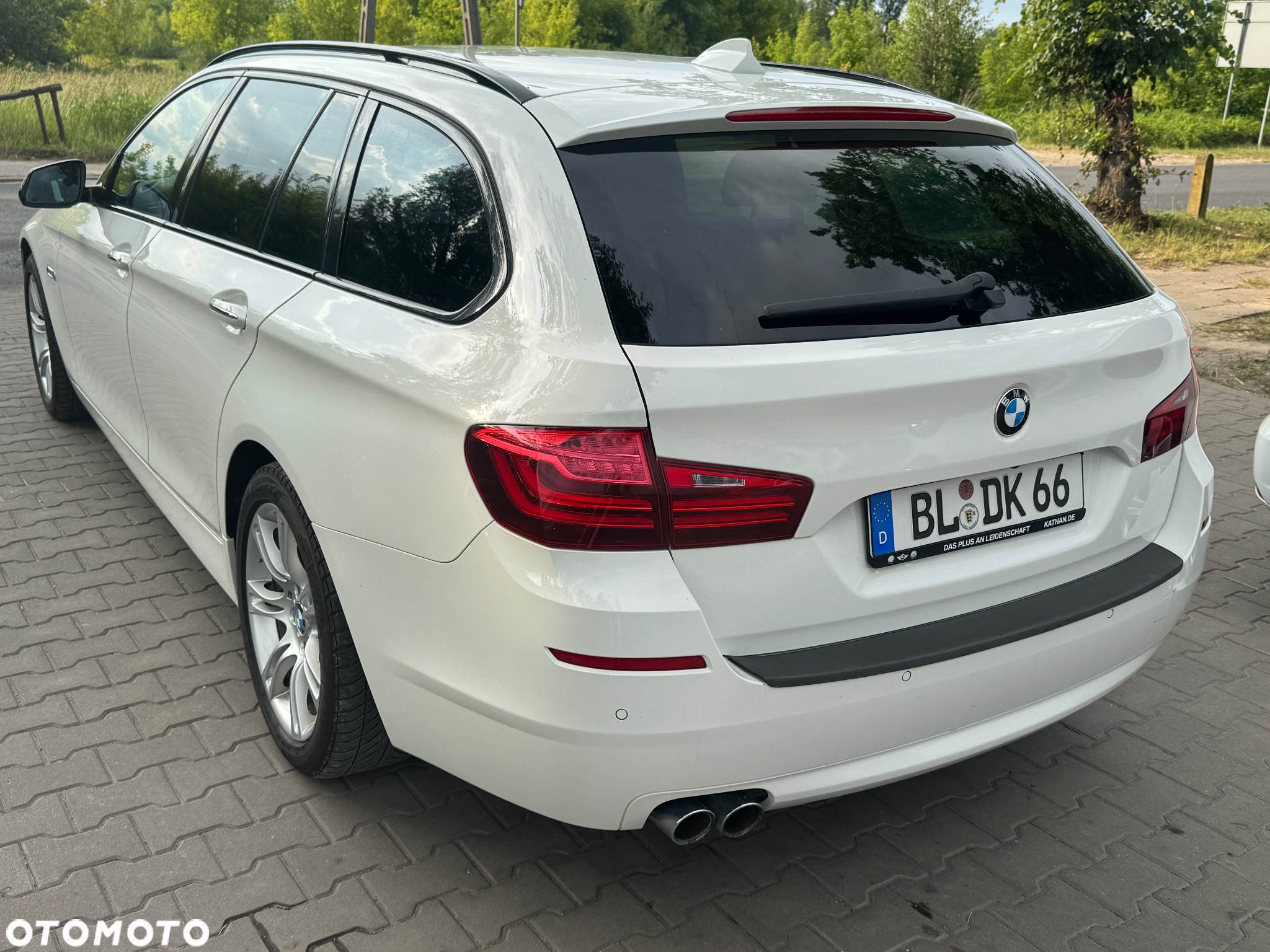 BMW Seria 5 525d xDrive Touring - 7