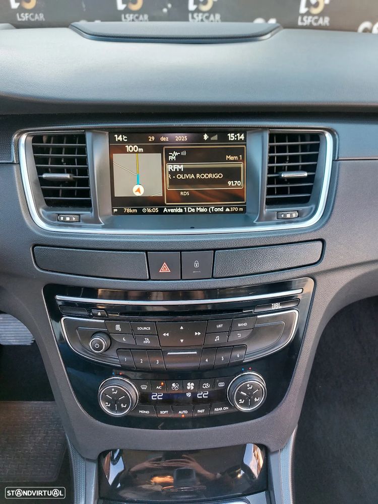 Peugeot 508 SW 1.6 e-HDi Allure 2-Tronic J18 - 28