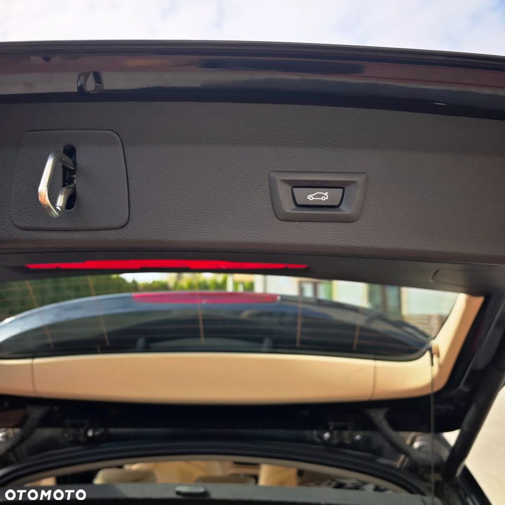 BMW X1 sDrive18d Sport Line - 14