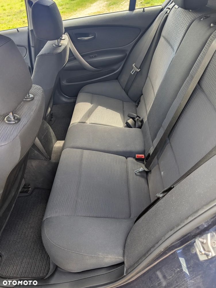 BMW Seria 1 116d DPF - 12