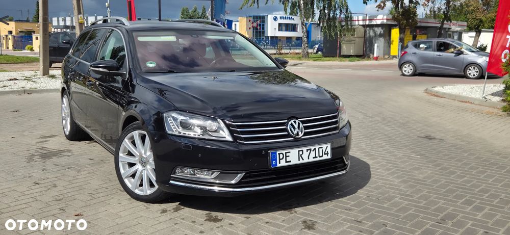 Volkswagen Passat Variant 2.0 TDI DSG BlueMotion Technology Highline - 24