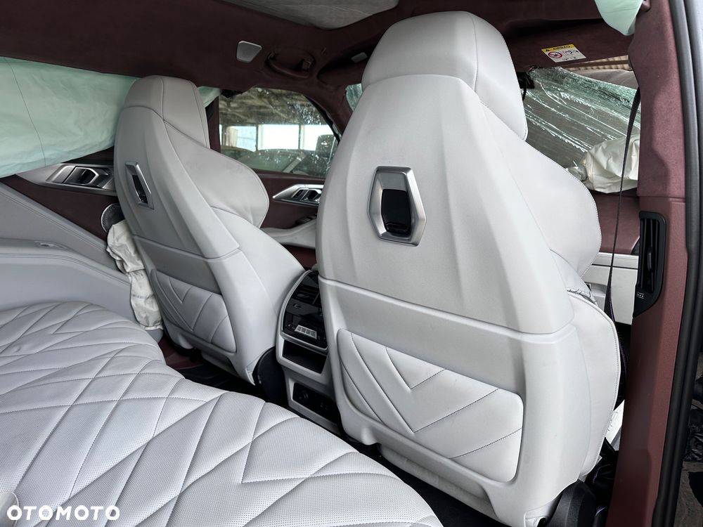 BMW XM PHEV sport - 24