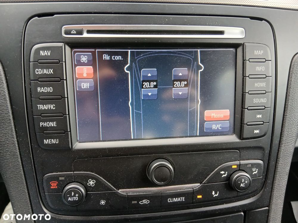 Ford Galaxy 2.0 Titanium - 25