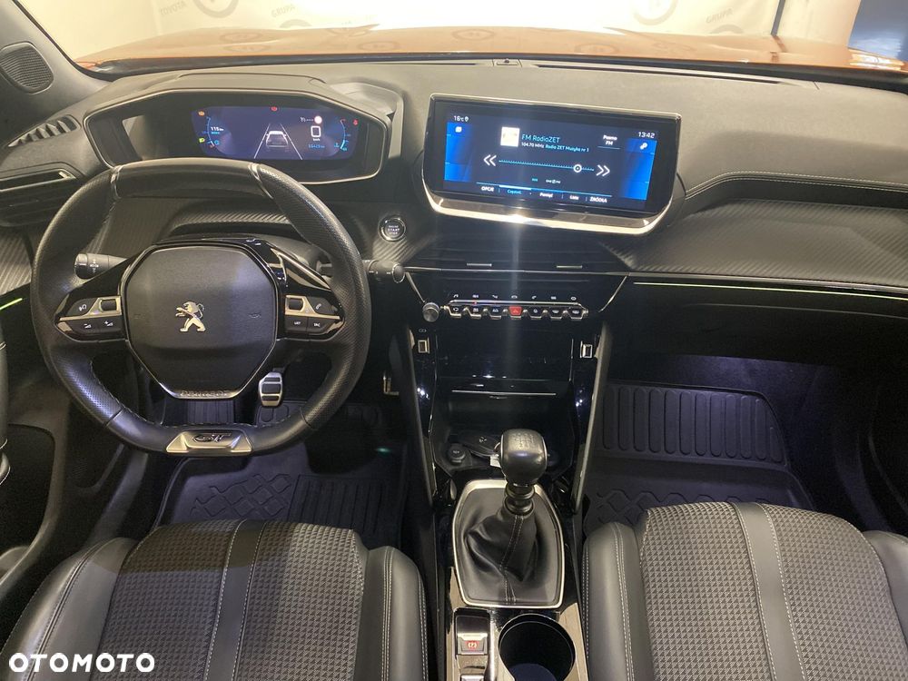 Peugeot 2008 1.2 PureTech GT Line S&S - 3