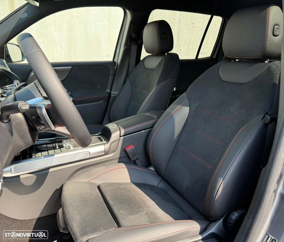 Mercedes-Benz GLB 200 d AMG Line - 11