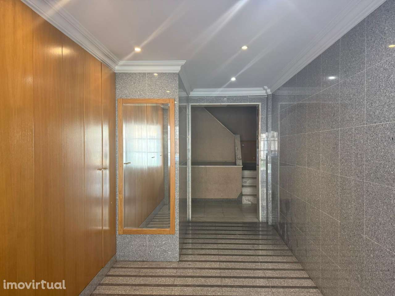 Apartamento Ideal para Famílias: Conforto, Estilo e Praticidade numa L - Grande imagem: 5/37