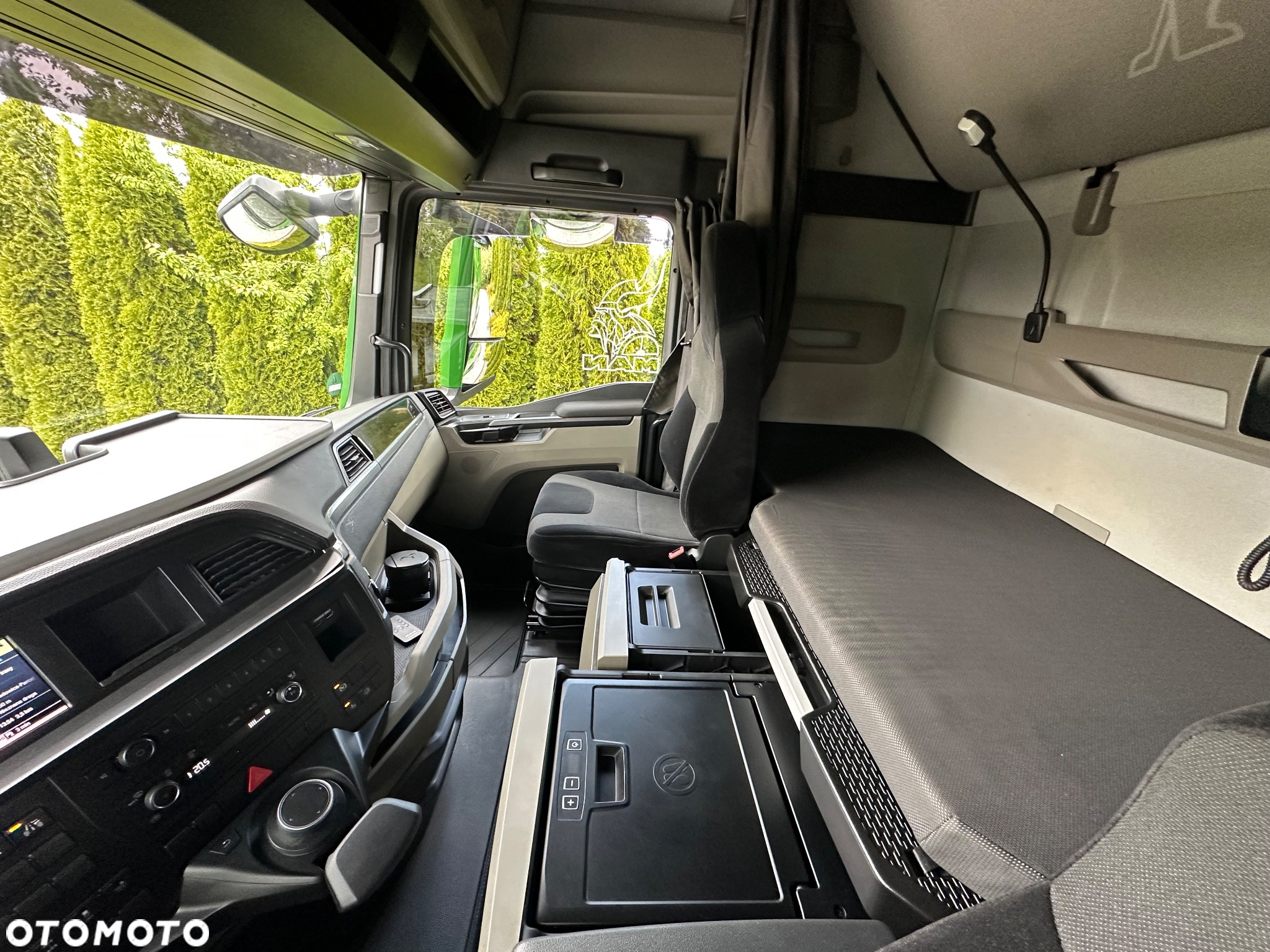 MAN / TGX / 26.510 / 6X2 / GX / PUSHER / Oś-Skrętna-Podnoszona / - 30