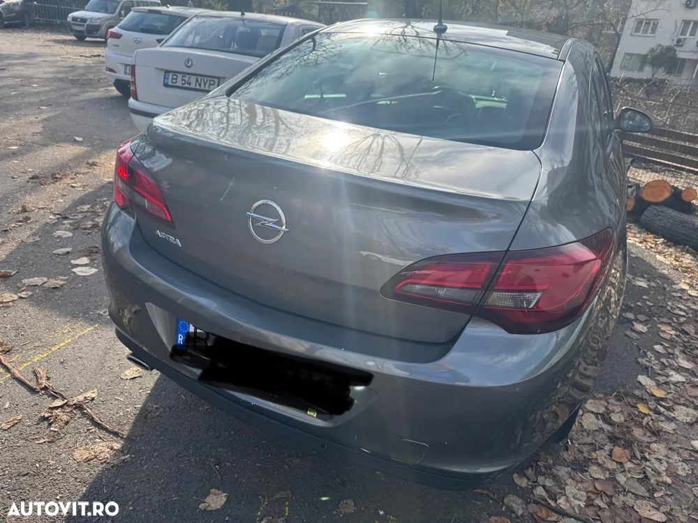 Opel Astra - 4