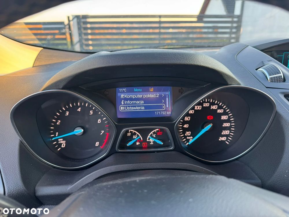 Ford Kuga 1.6 EcoBoost 2x4 Titanium - 13