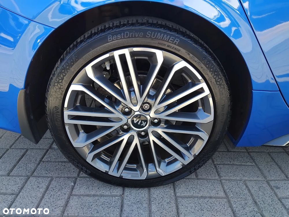 Kia ProCeed - 22
