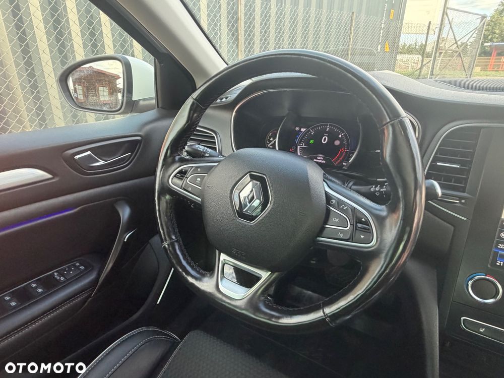 Renault Megane ver-blue-dci-115-edc-bose-edition - 20