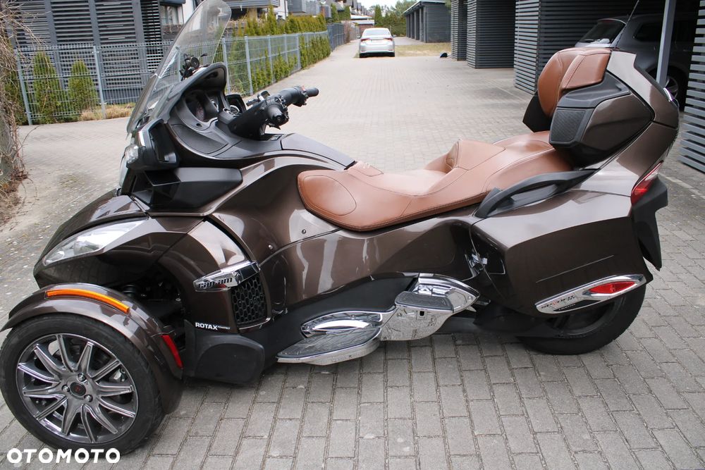 Can-Am Spyder - 1