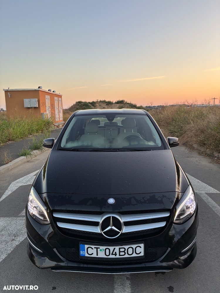 Mercedes-Benz B 180 - 9