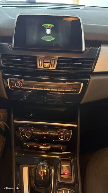 BMW 225xe Active Tourer - 9