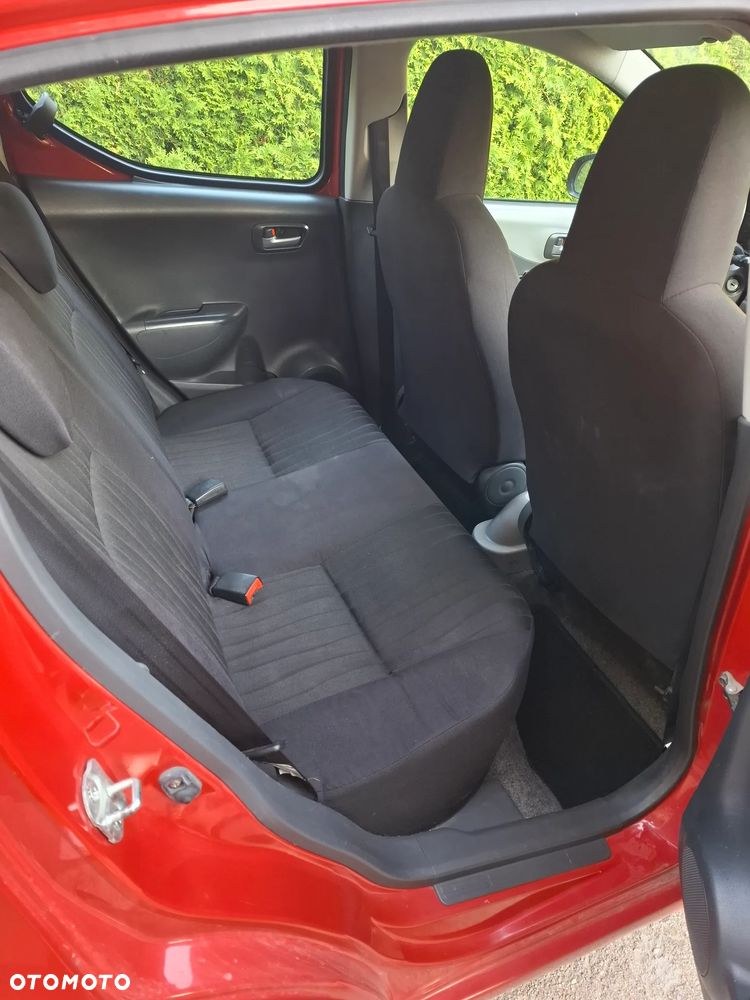 Nissan Pixo 2010 photo 5