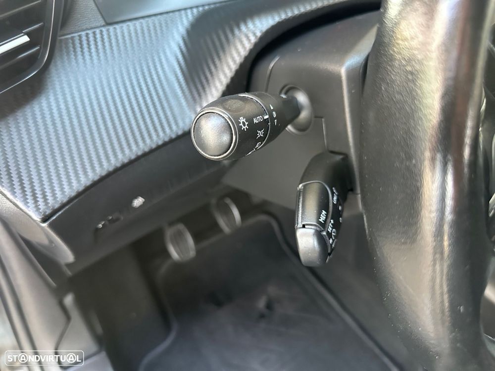 Peugeot 208 1.2 PureTech Active Pack - 12