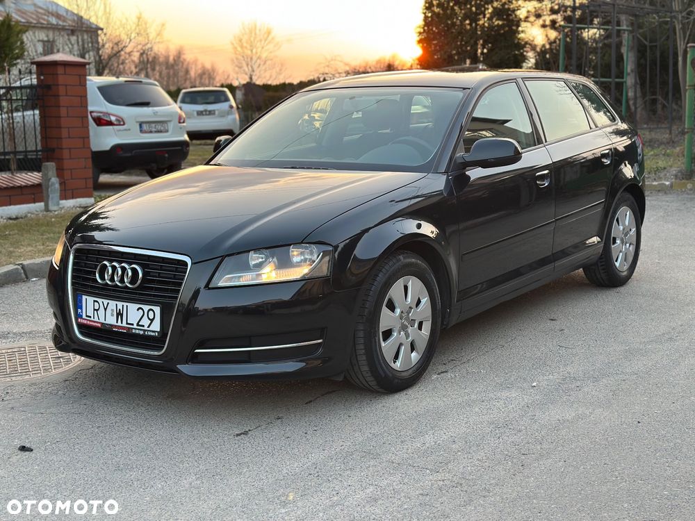 Audi A3 Sportback 1.6 TDI DPF Attraction - 1