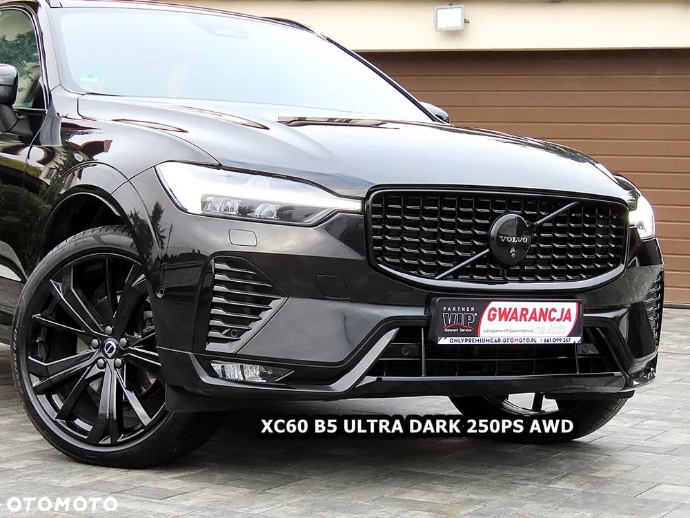 Volvo XC 60 B5 AWD Ultra Dark - 12