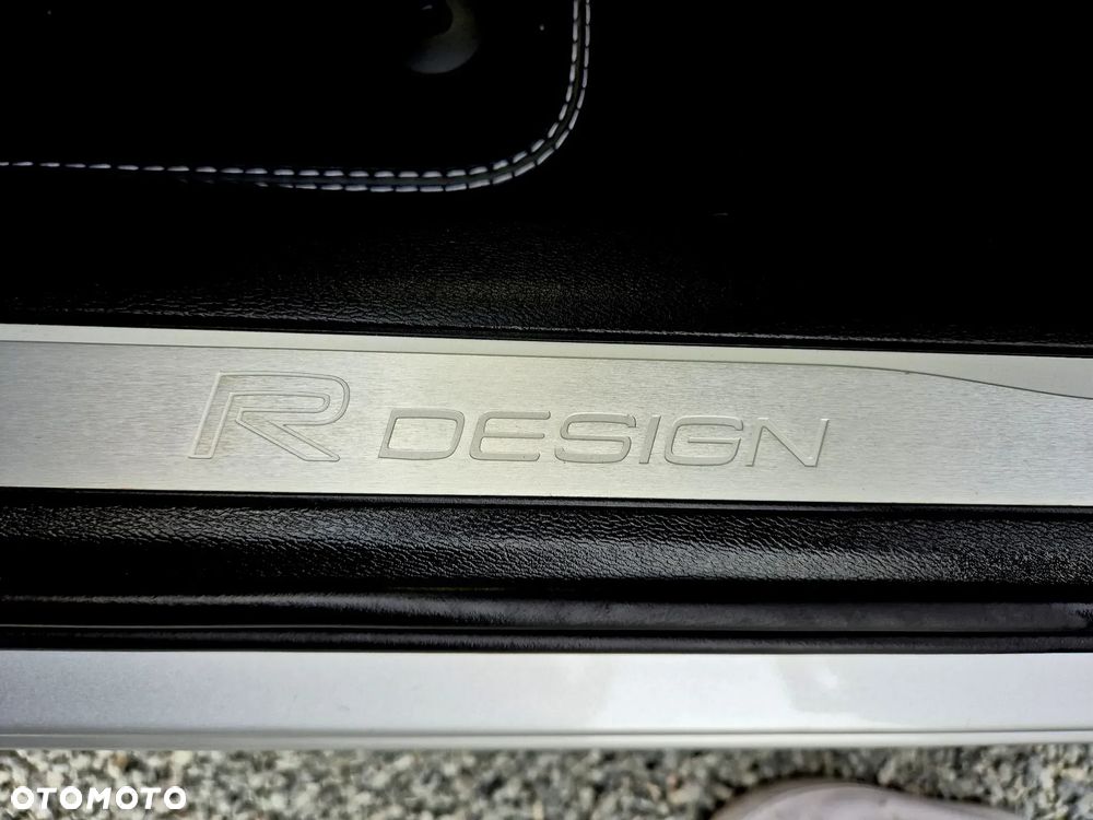Volvo XC 60 T8 Twin Engine AWD Geartronic RDesign - 31