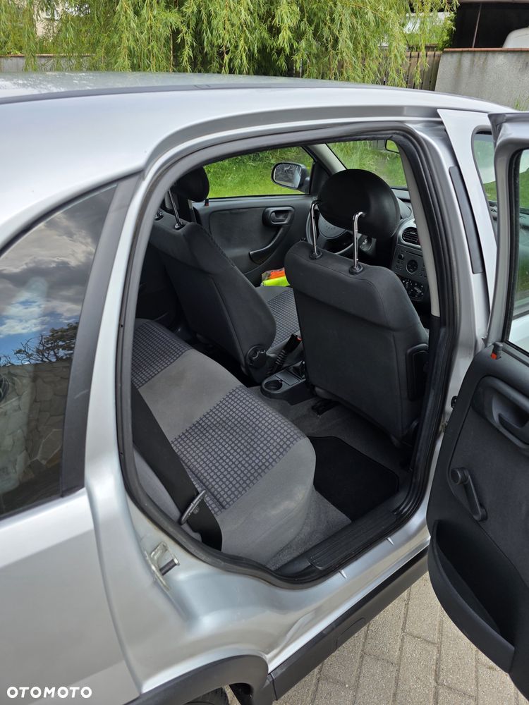 Opel Corsa 1.2 16V Cosmo - 13