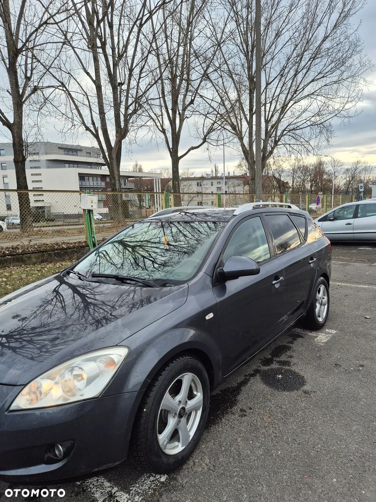 Kia Ceed 1.6 CRDi 90 Vision - 3