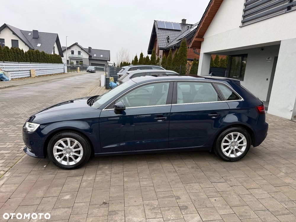Audi A3 Sportback 2.0 TDI S tronic - 9