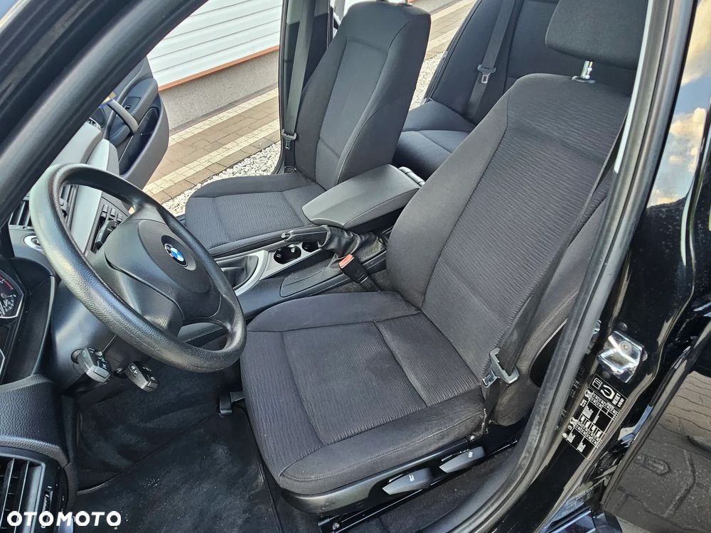 BMW Seria 1 - 19