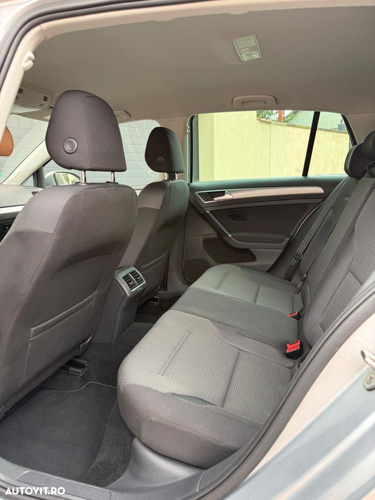 Volkswagen Golf 1.2 TSI BlueMotion Technology Comfortline - 11