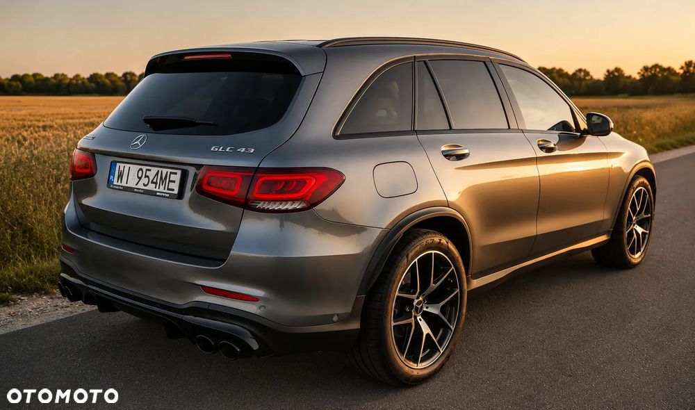 Mercedes-Benz GLC - 7