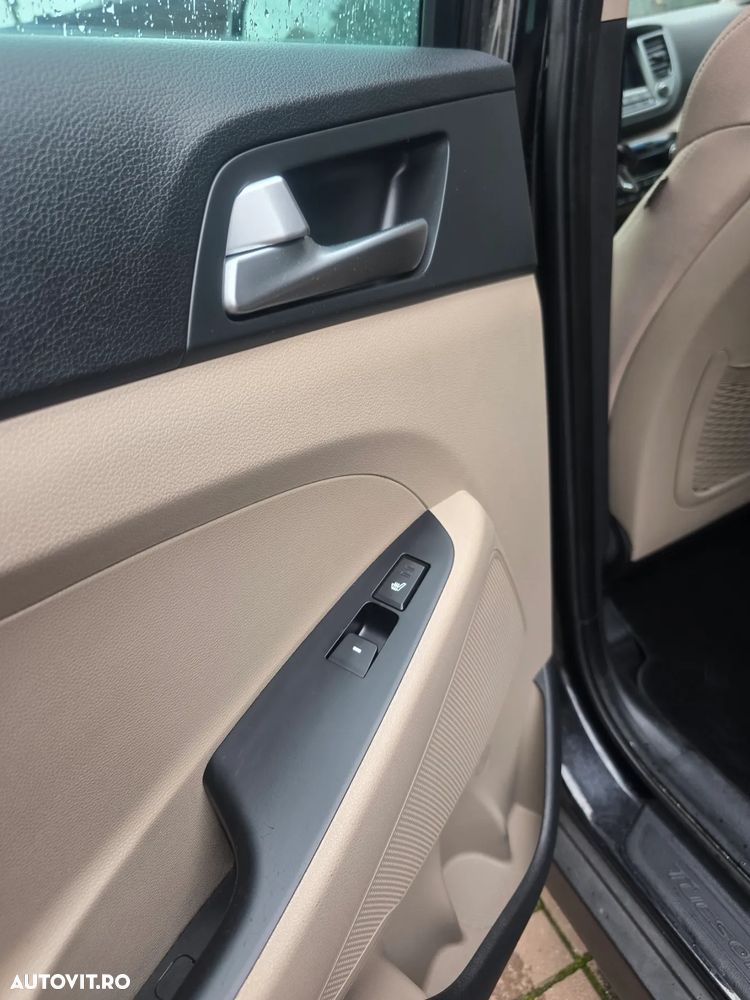 Hyundai Tucson blue 1.7 CRDi 2WD DCT Premium - 11