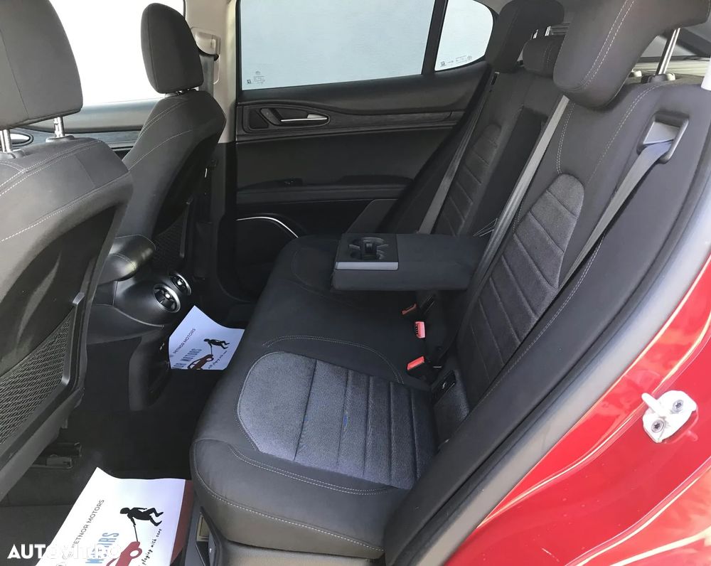 Alfa Romeo Stelvio 2.2 16V AT8 Q4 Business - 15