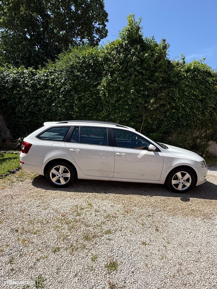 Skoda Octavia Break 1.6 TDi Ambition - 5
