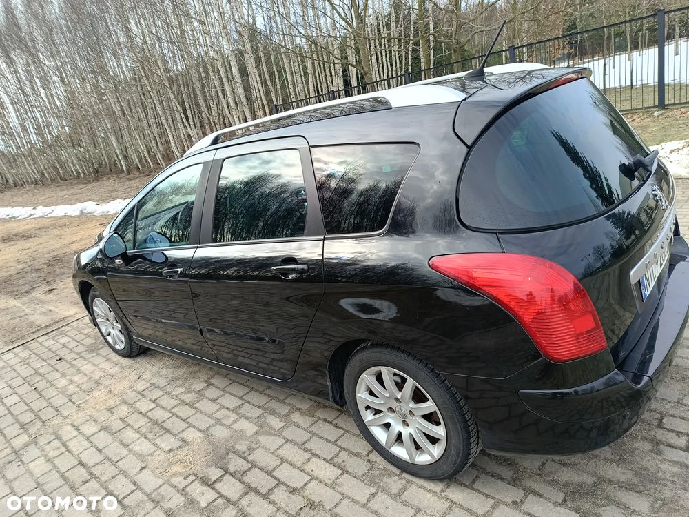 Peugeot 308 HDi FAP 140 Business Line Niveau 2 - 1