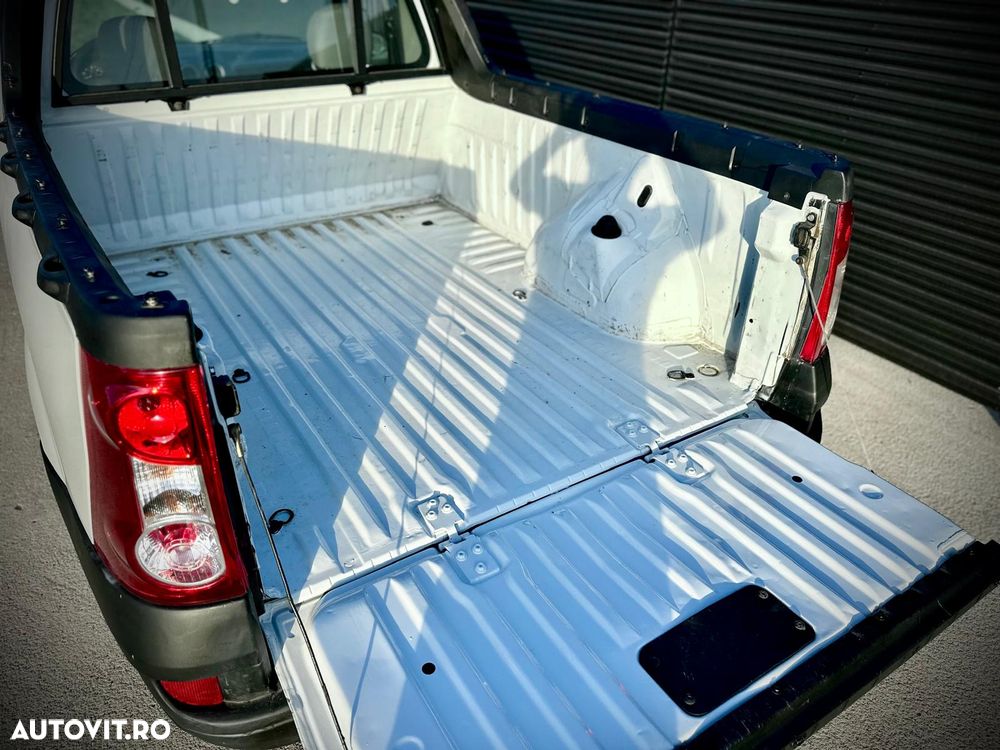 Dacia Pick Up - 8