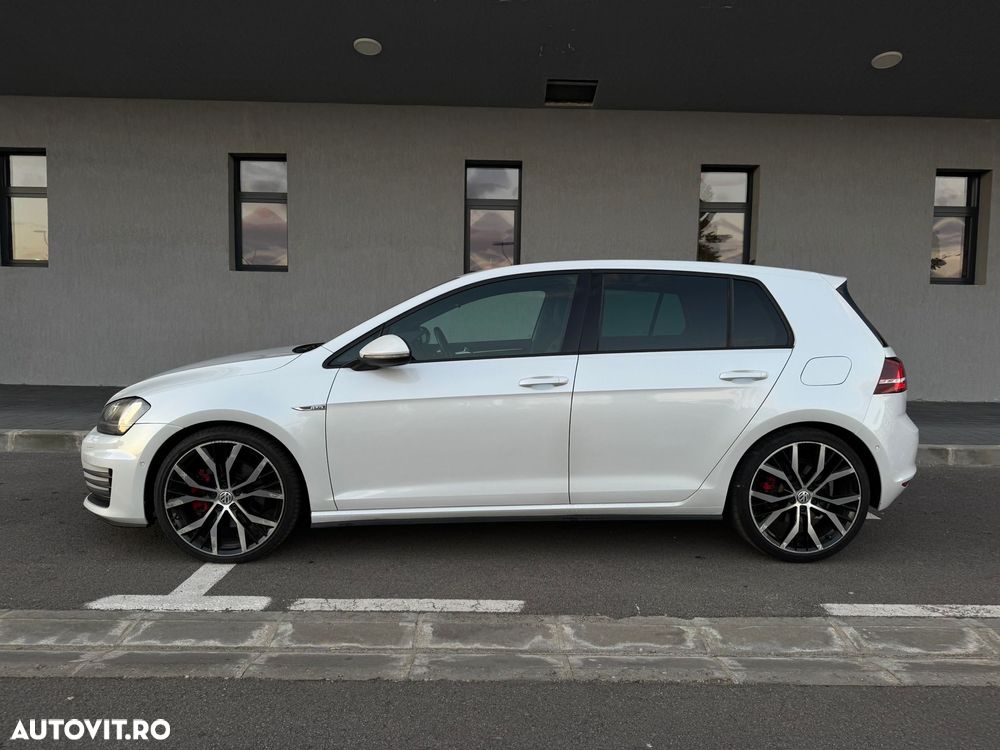Volkswagen Golf 2.0 TDI DSG GTD - 33
