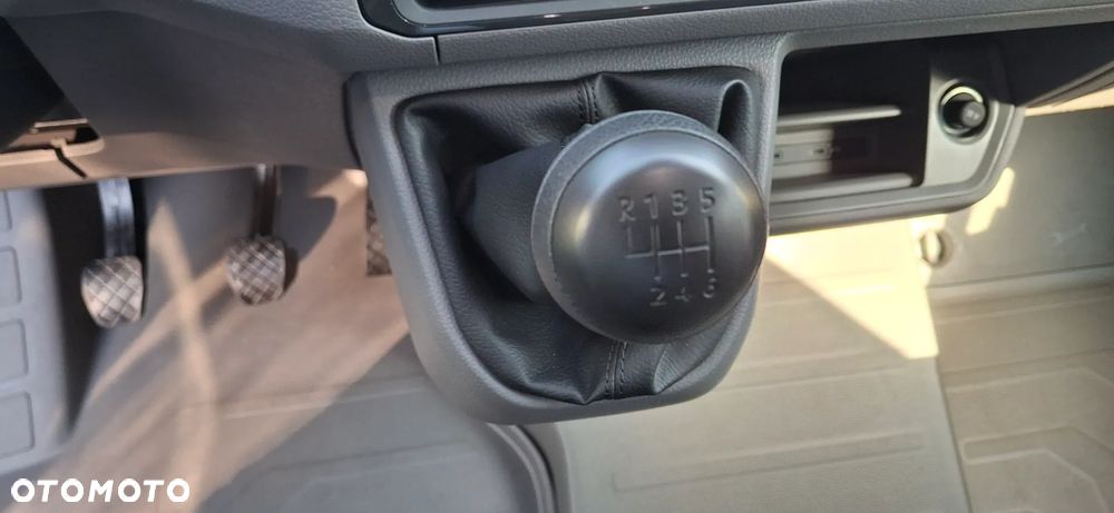 Volkswagen Crafter - 26