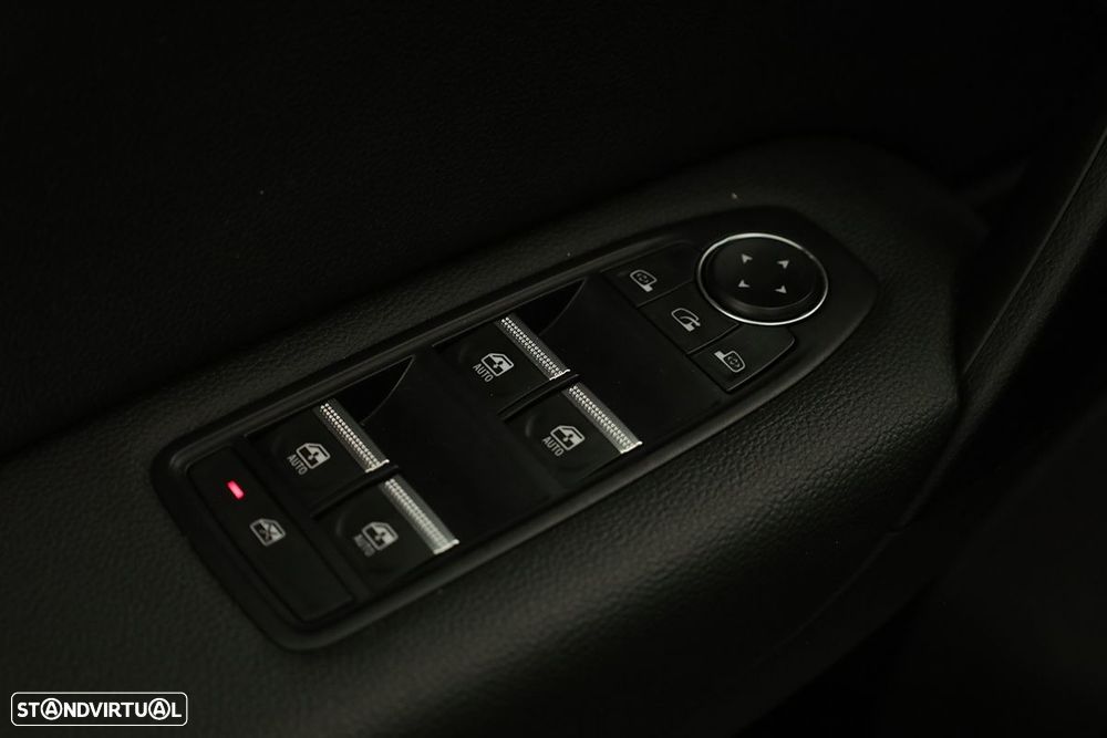 Renault Captur 1.0 TCe Techno Bi-Fuel - 19