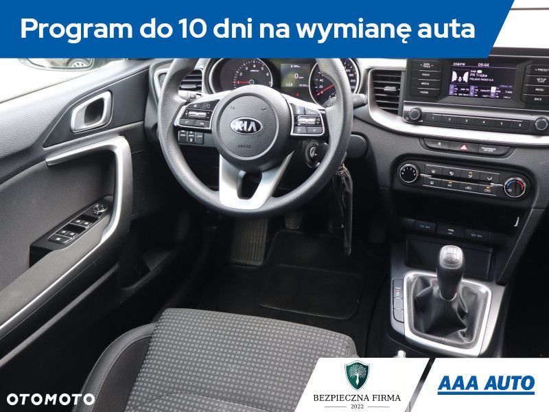 Kia Ceed - 9