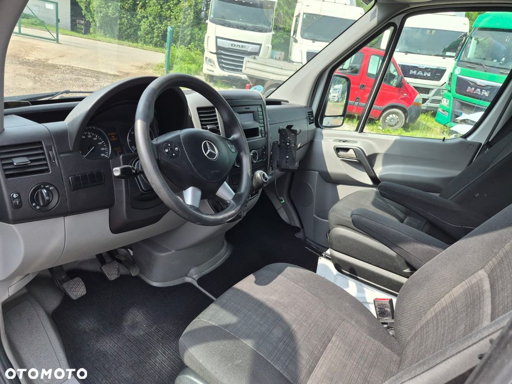 Mercedes-Benz Sprinter - 6
