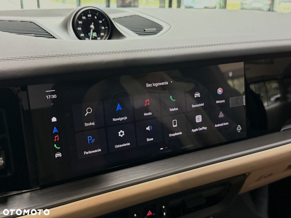 Porsche Cayenne - 25