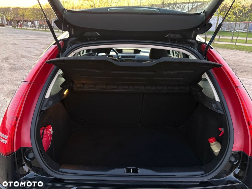 Citroën C4 1.6 HDi FAP Confort - 5