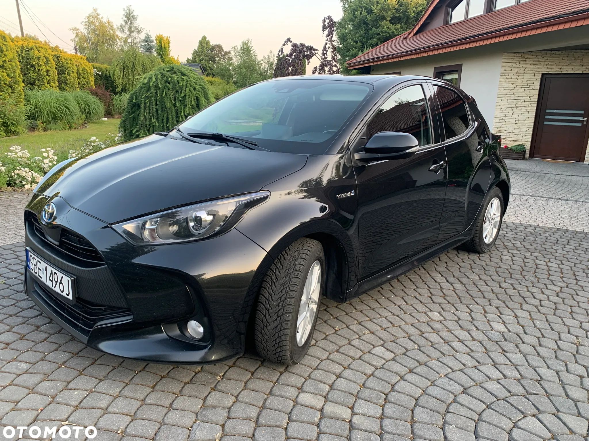 Toyota Yaris Hybrid 1.5 Executive - 1