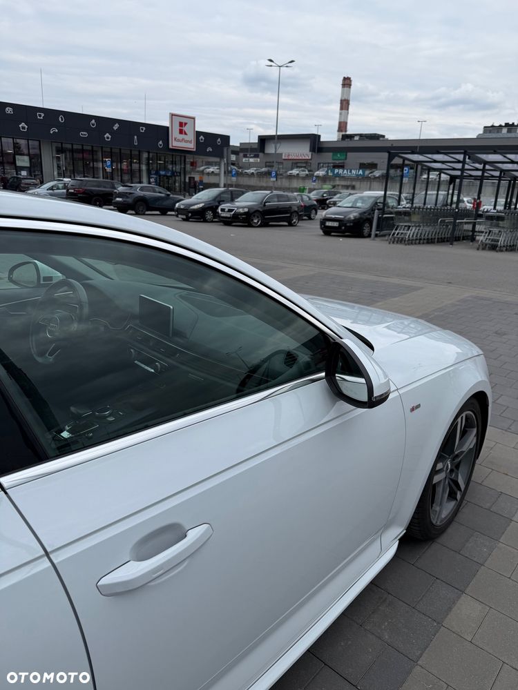 Audi A4 Limousine 2.0 TFSI Quattro S tronic - 11
