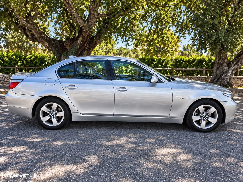 BMW 520 2009 photo 4