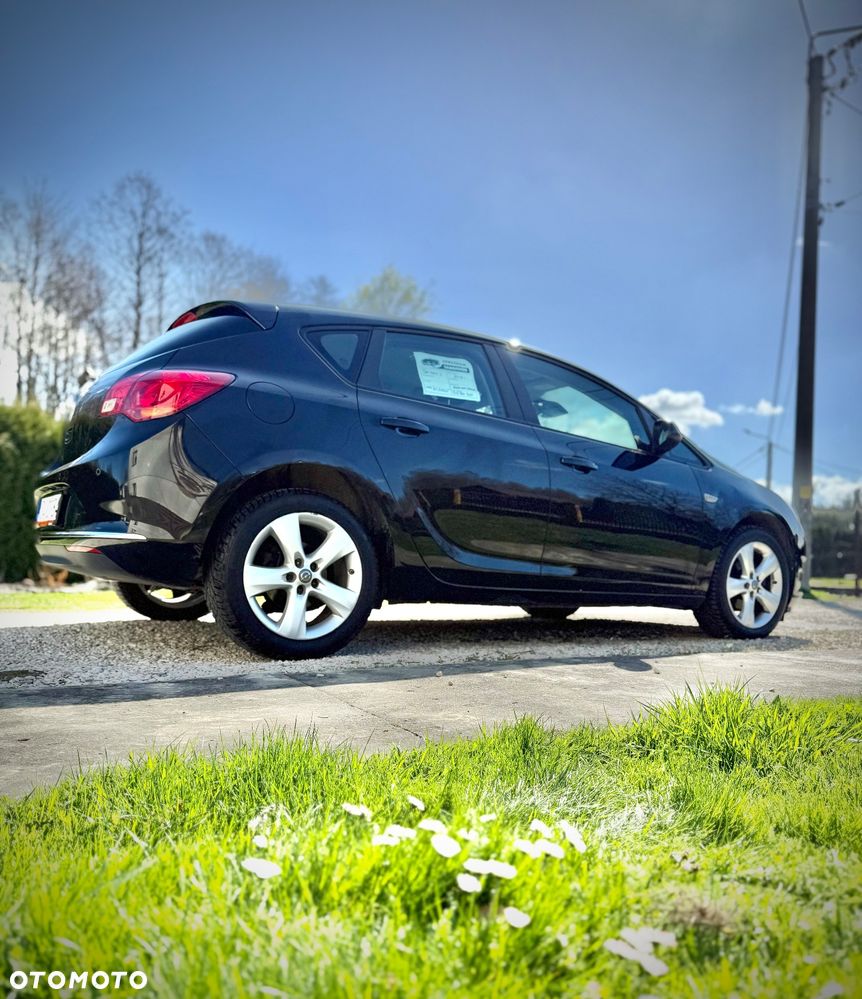 Opel Astra 1.4 T Enjoy - 2