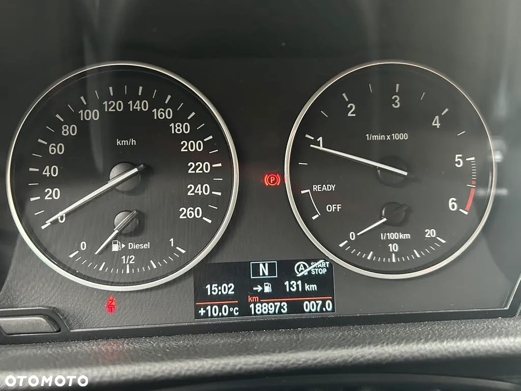 BMW Seria 2 218d - 12