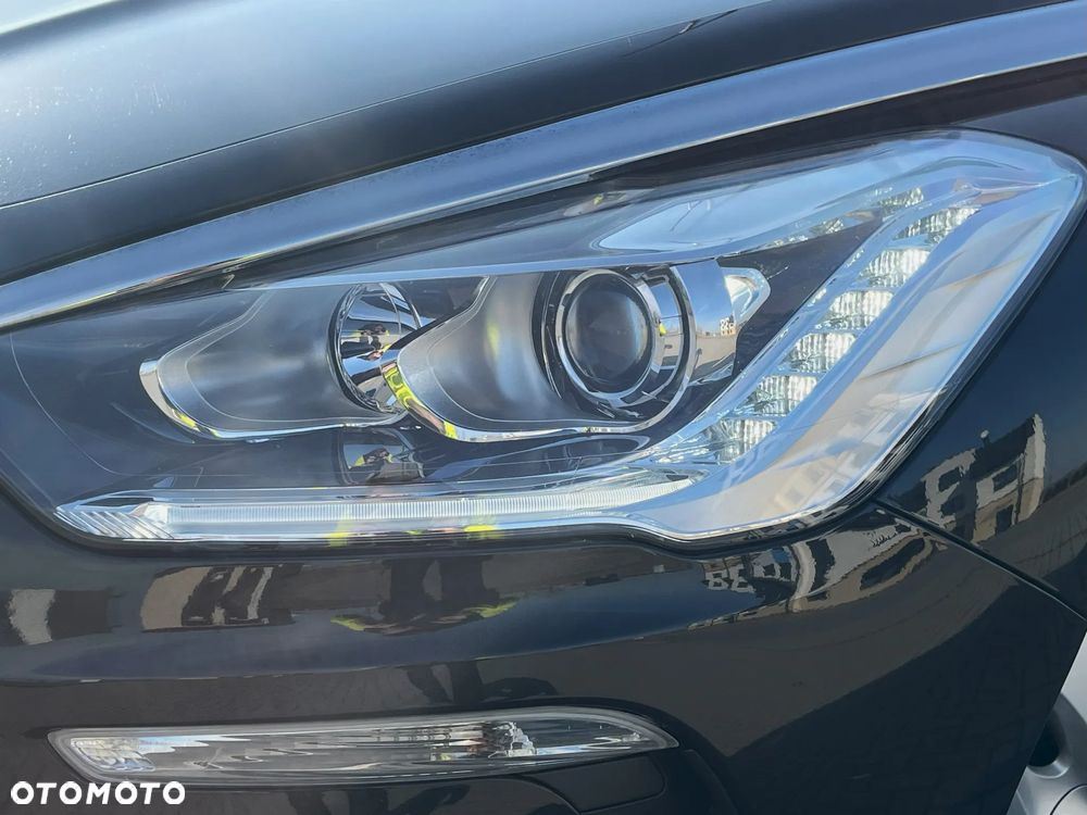 Citroën DS5 e-HDi 110 EGS6 Chic - 29