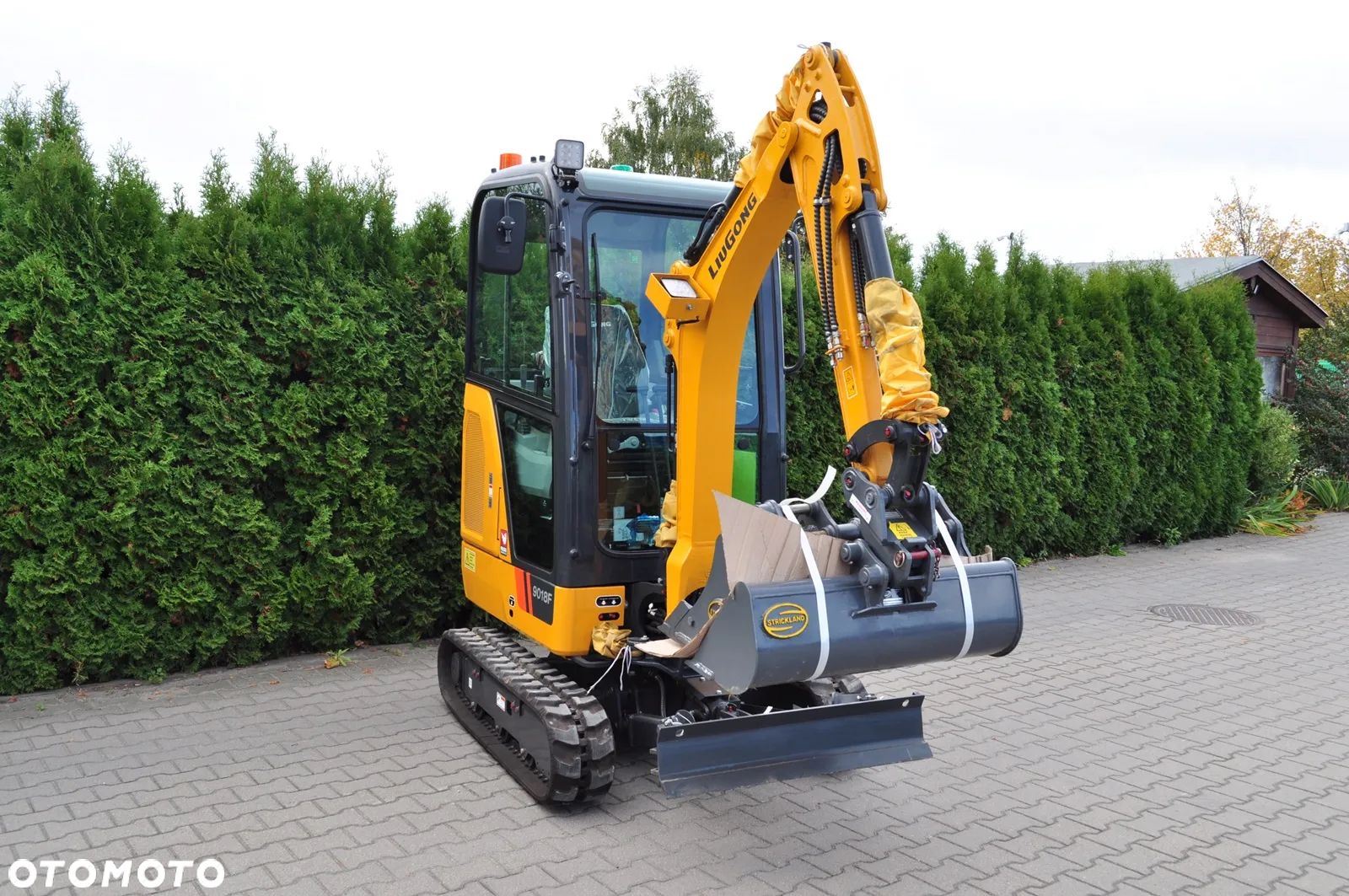 Liu Gong 9027 F - 1