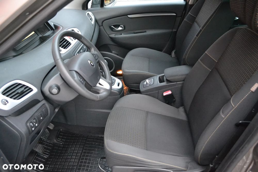 Renault Scenic 1.6 16V 110 Dynamique - 5