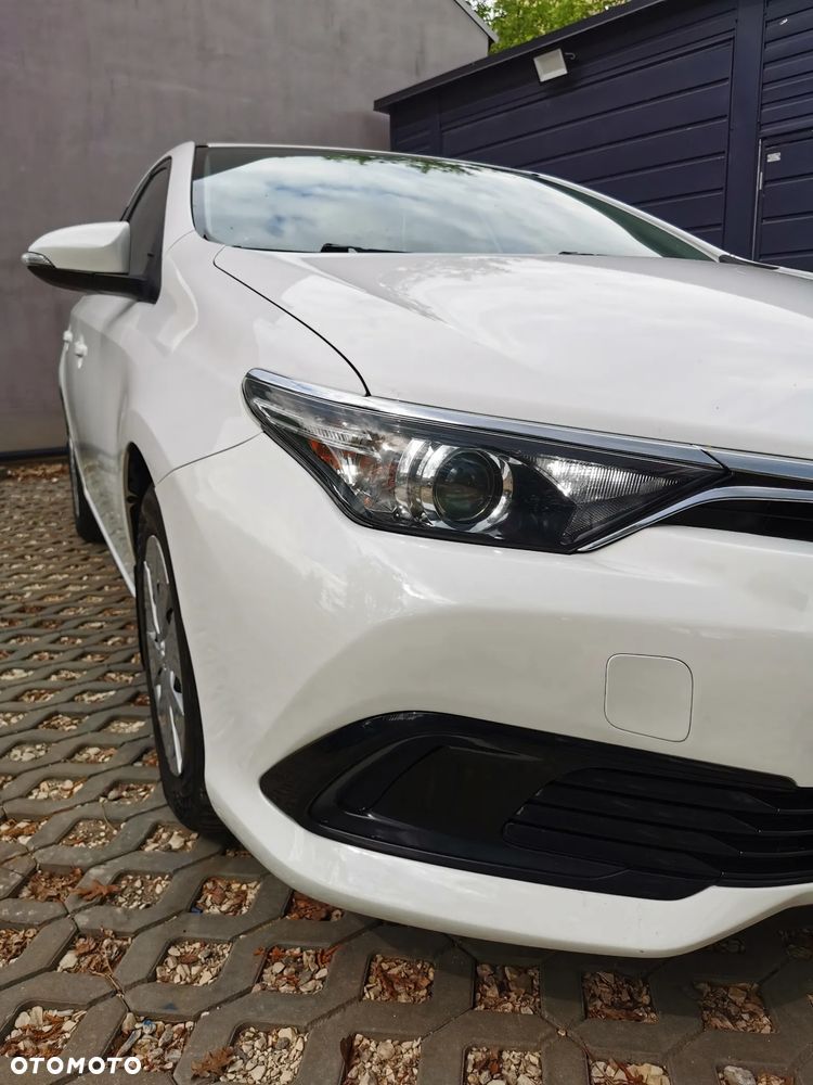 Toyota Auris 1.4 D-4D Dynamic - 20